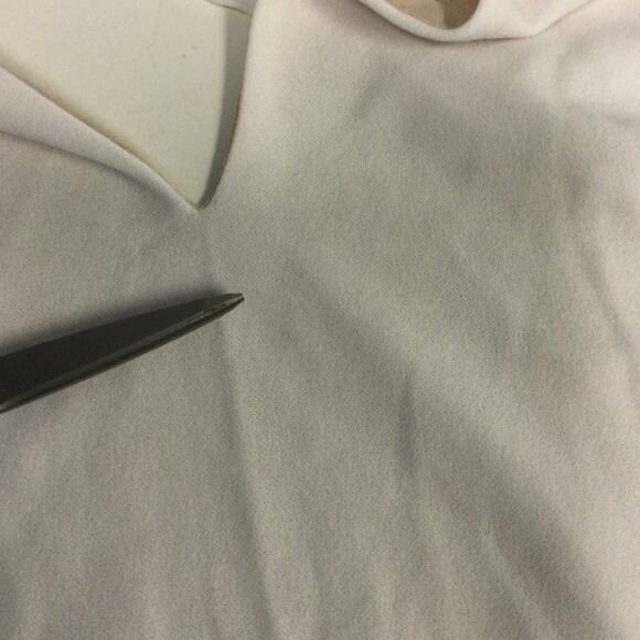 LULU'S M Thinking Out Loud White Backless Criss Cross Wide Leg Jumpsuit b101 - Picture 9 of 15